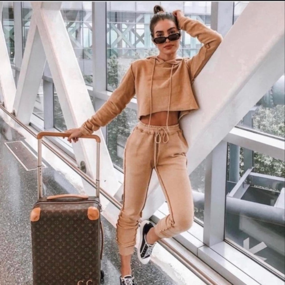 DANIELLE GUIZIO BROWN INSIDE OUT SWEAT SET